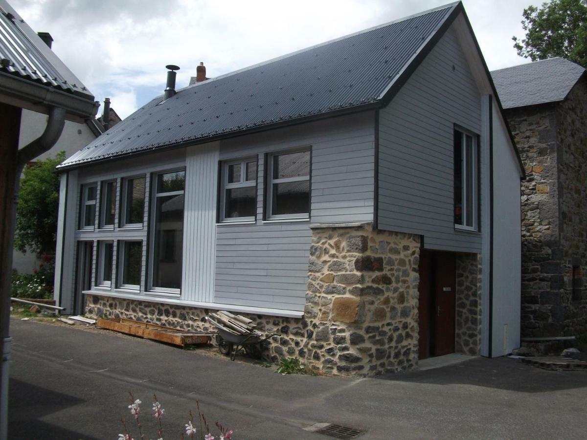 Gite situe a VERNINES Vernines Exterior foto