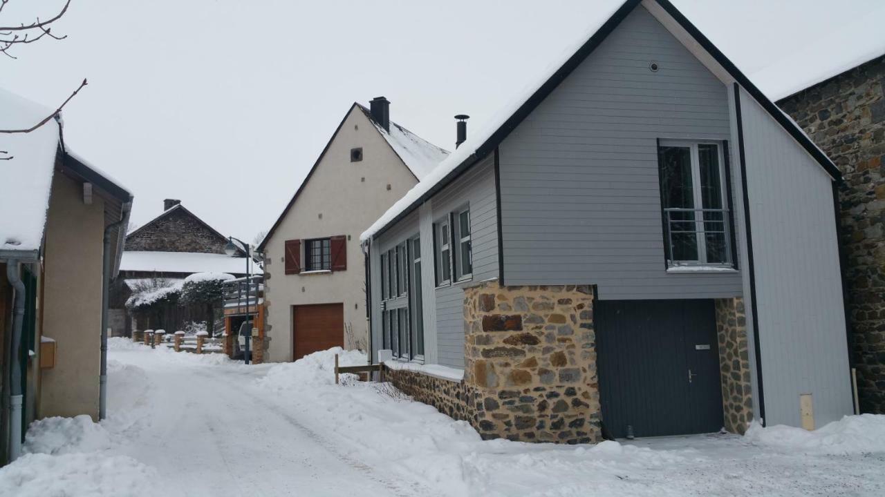 Gite situe a VERNINES Vernines Exterior foto
