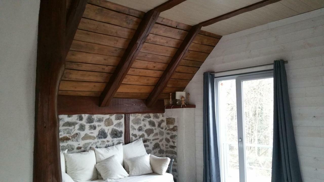 Gite situe a VERNINES Vernines Exterior foto